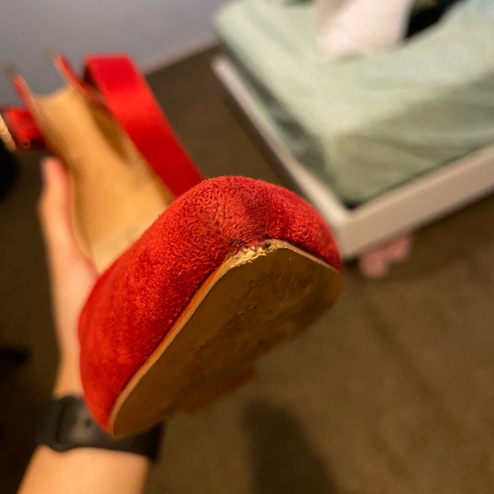 Red suede high heels - Picture 11 of 11
